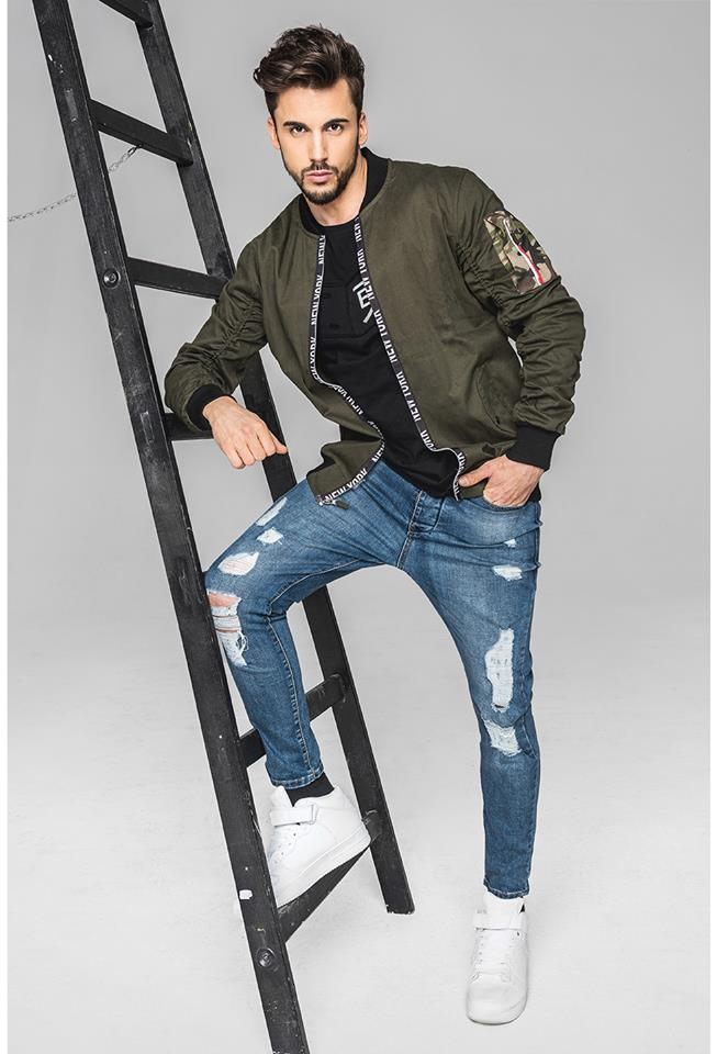 zelený bomber s maskáčovým vzorom