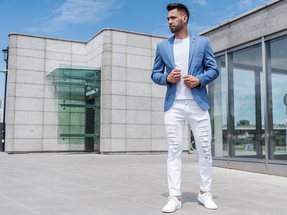 svetlomodré pánske sako